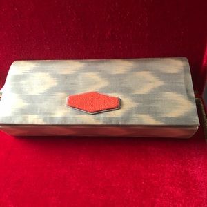 Clutch, nwt